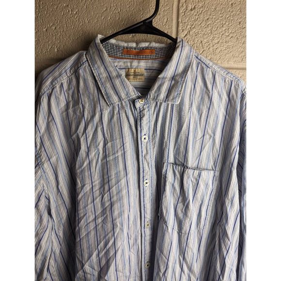 3/$18 Tommy Bahama Button Shirt - Picture 2 of 5